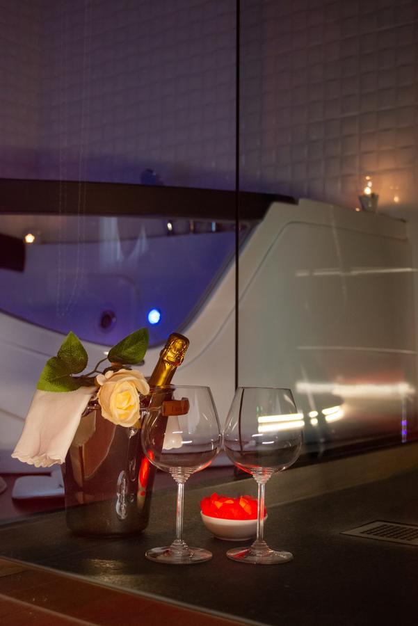 לצ'ה Villa Domus Salento Suites & Rooms Con Parcheggio Privato In Loco מראה חיצוני תמונה