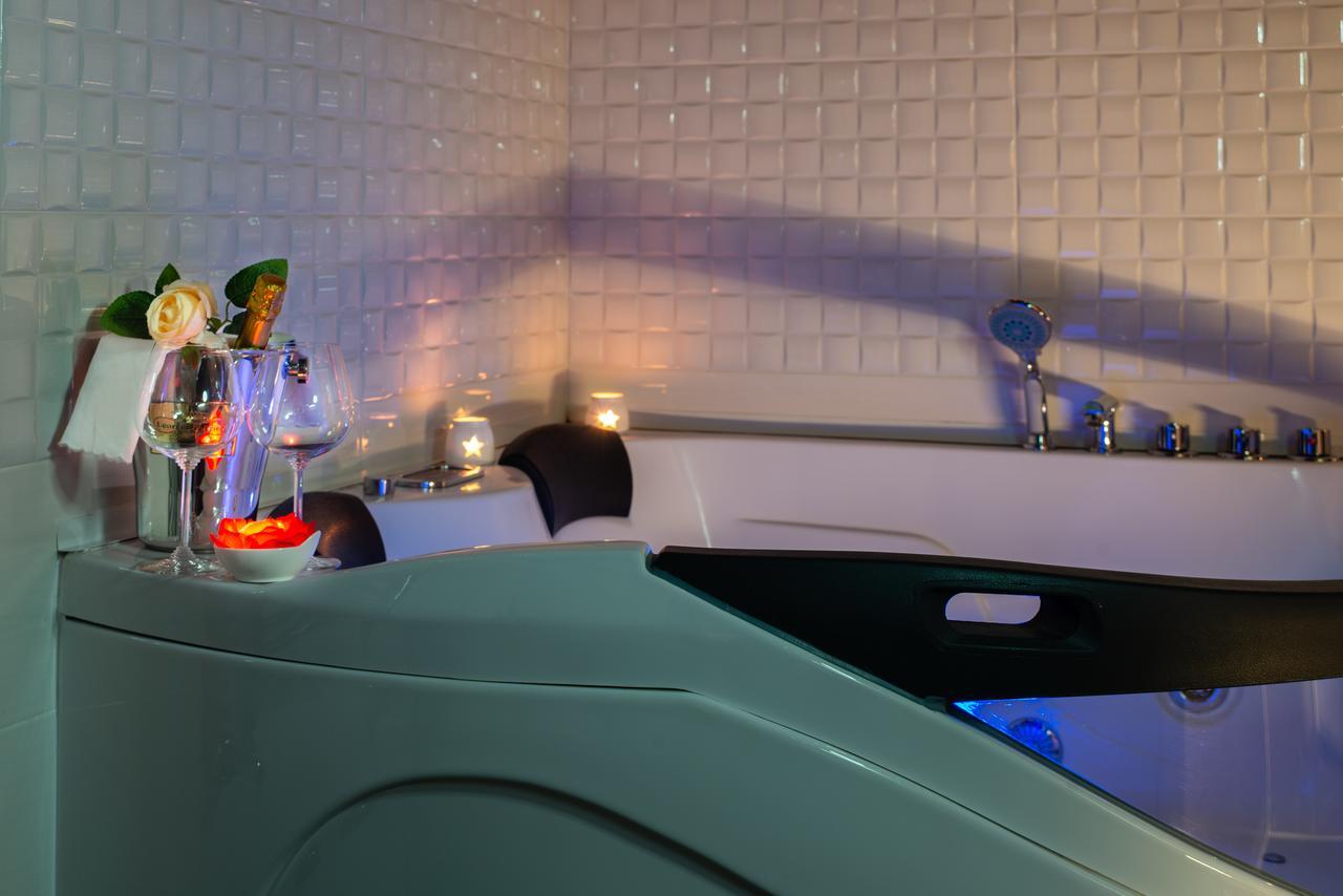 לצ'ה Villa Domus Salento Suites & Rooms Con Parcheggio Privato In Loco מראה חיצוני תמונה